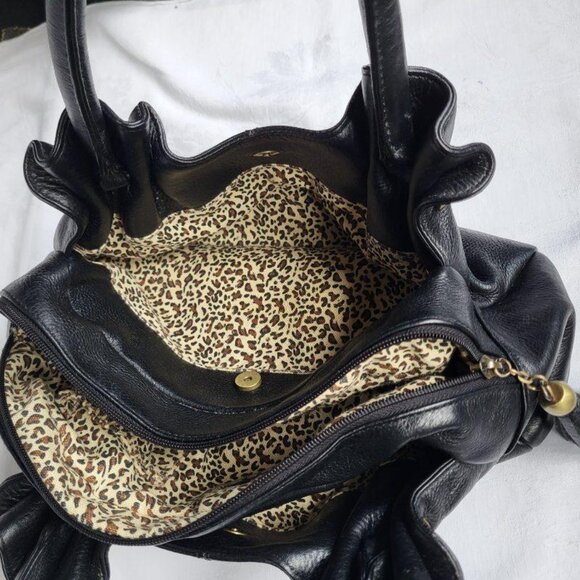 Black leather handbag by Soprano with brass detail - Picture 9 of 12